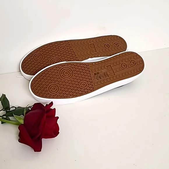 Brand new H&M Man's Essentials Canvas Sneakers Size 12 US. - Picture 5 of 6